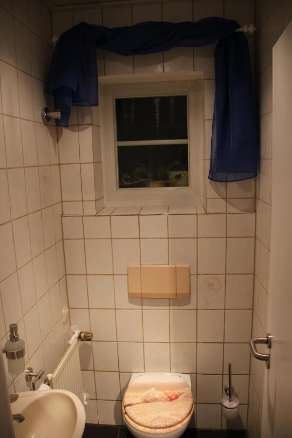 Ferienwohnung Mit 4 Schlafzimmer Fuer 2 Bis 9 Gaeste----Apartment With 4 Bedrooms For 2 To 9 Guests 纽伦堡 外观 照片