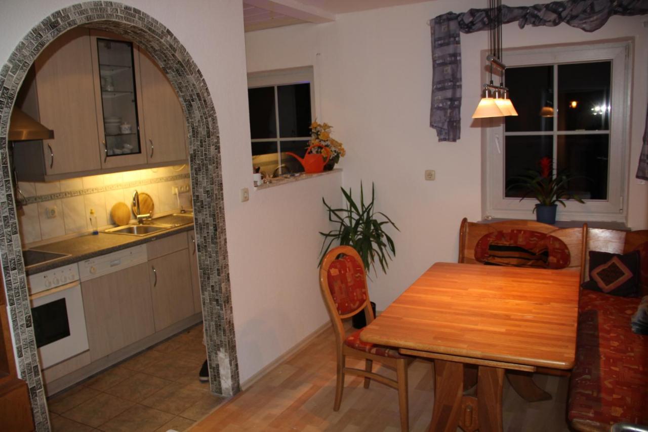 Ferienwohnung Mit 4 Schlafzimmer Fuer 2 Bis 9 Gaeste----Apartment With 4 Bedrooms For 2 To 9 Guests 纽伦堡 外观 照片